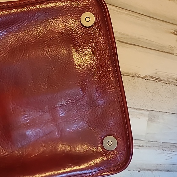 Genuine Red Leather Crossbody Bag/Purse - Picture 8 of 12